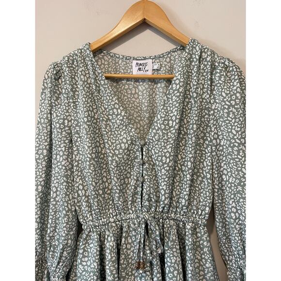 Princess Polly Cierra Romper Mint Green Leopard Print V Buuton Neck Short Size 4 - Picture 3 of 8